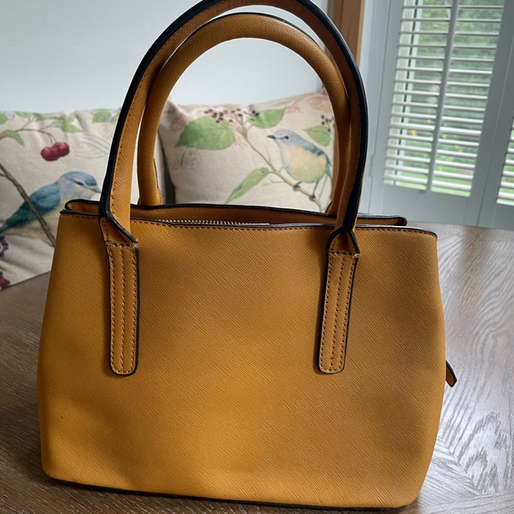 Bebe mustard color handbag, EUC - Picture 2 of 6